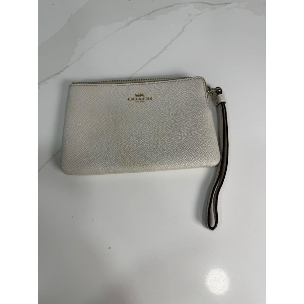 Coach Small Wristlet Chalk White Crossgrain Leather Gold Hardware F58032